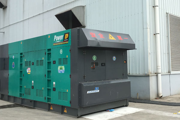 云安燃油滤清器的更换流程是怎样的？