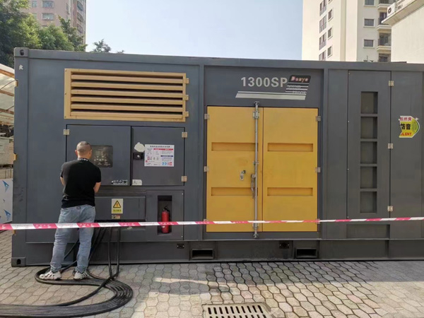 云安如何根据实际需求选择合适电压和功率的柴油发电机组？