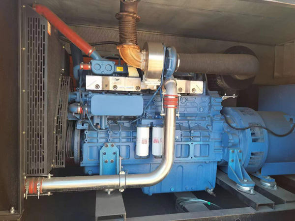 云安柴油发电机组一般有几种电压输出？