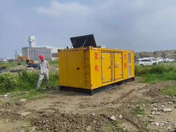 云安冬季低温环境下，发电机组启动电瓶的容量需求是否会增加？